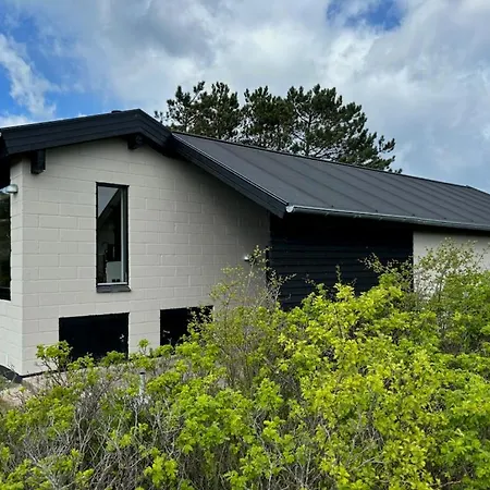 Beachfront With Sea View And Wild Nature Ferienhaus *